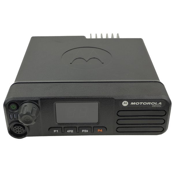 Профессиональная цифровая автомобильная рация Motorola DM4400e VHF HP MBAR307D (MDM28JQC9VA2AN) 25880 фото