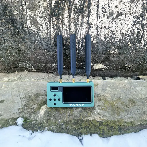 FPV РАДАР — детектор радіосигналів дронів в захищеному корпус