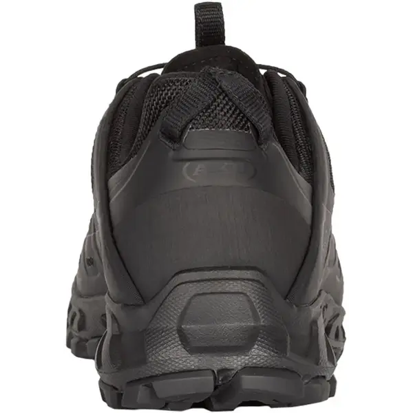 Чоловічі трекінгові кросівки AKU Selvatica TC GTX з мембраною Gore-Tex для туризму, чорні