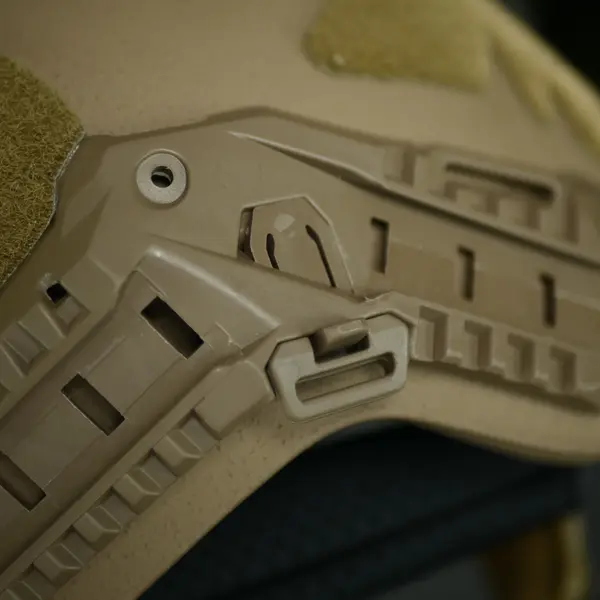 Балістичний шолом Sestan-Busch Helmet Coyote L + кавер