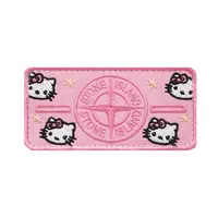 Розовый шеврон из хелоу кити "Stone Island"