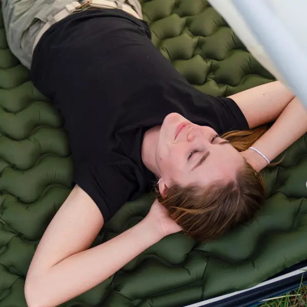Single inflatable mattress Naturehike CNK2550WS019, 65 mm, with built-in pump, green Single inflatable mattress Naturehike CNK2550WS019, 65 mm, with built-in pump, green