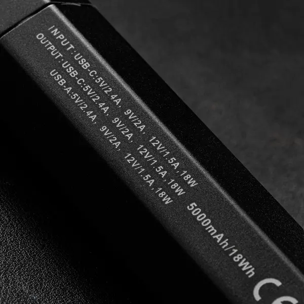 Ліхтар ручний Fenix E-CP чорний