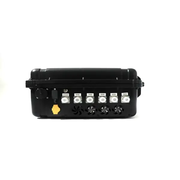 РЕБ Contra-drone (Anti-drone 6 Ultra) (300-1020МГц, 2390-2500МГц) РЕБ Contra-drone (Anti-drone 6 Ultra) (300-1020МГц, 2390-2500МГц)