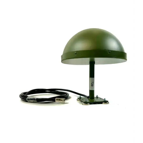 Protected antenna 900