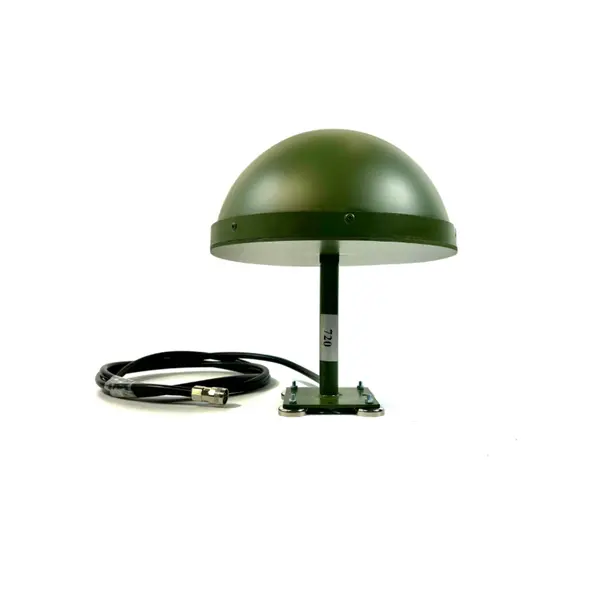 Protected antenna 900