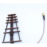 Антенна Yagi 2300-2600 МГц пластик 8-9dBi