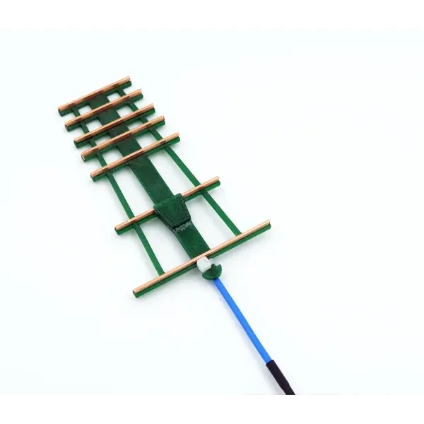 Антенна Yagi 2700-2800 МГц (т) пластик 8-9dBi