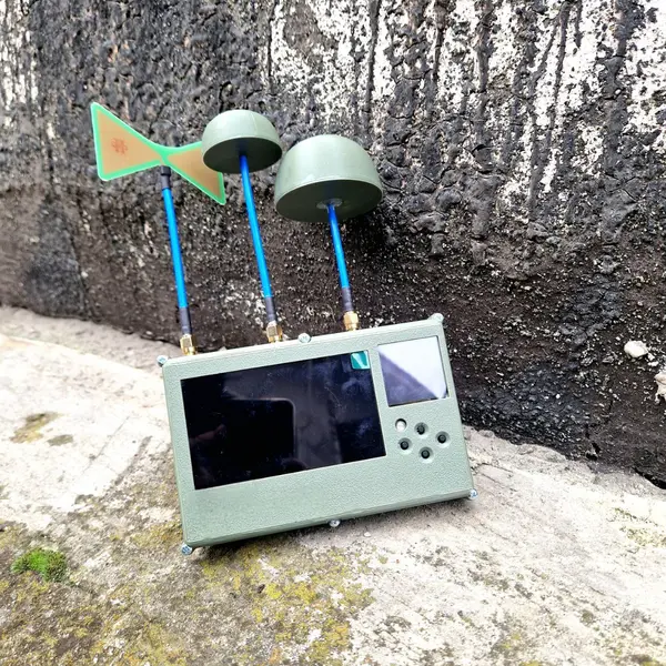 Пристрій радіоелектронної розвідки : 3-канальний детектор відеосигналу з дронів  (1.2 ГГц, 3.3 ГГц, 5.8 ГГц)