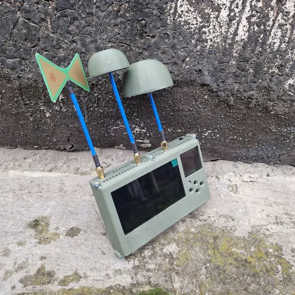 Пристрій радіоелектронної розвідки : 3-канальний детектор відеосигналу з дронів  (1.2 ГГц, 3.3 ГГц, 5.8 ГГц)