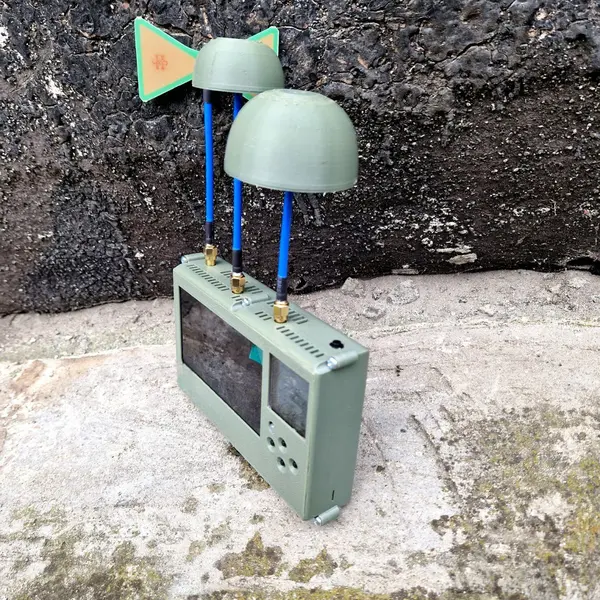 Пристрій радіоелектронної розвідки : 3-канальний детектор відеосигналу з дронів  (1.2 ГГц, 3.3 ГГц, 5.8 ГГц)