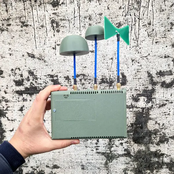 Пристрій радіоелектронної розвідки : 3-канальний детектор відеосигналу з дронів  (1.2 ГГц, 3.3 ГГц, 5.8 ГГц)