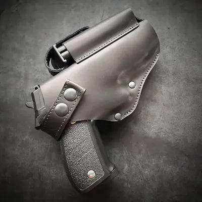 Кожаная кобура поясная под SIG Sauer P226, черная на скобе