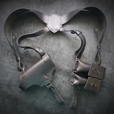 Кожаная оперативная кобура под Glock 17| с двумя магазинами| чёрная