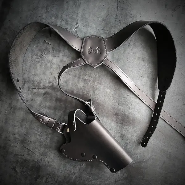 Оперативная кобура под револьвер| скрытого ношения| кожаная| черная