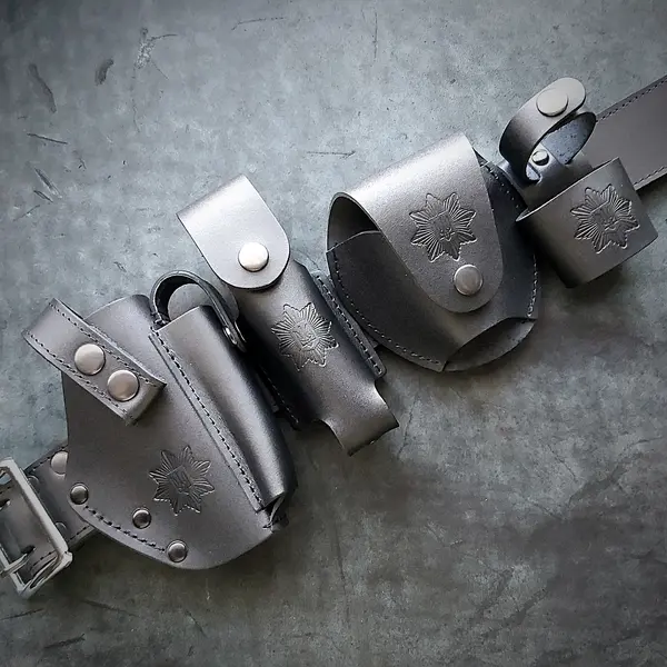 Комплект аксесуарів для поліцейського (ремінь, кобура ПМ, чохол під: газ, наручники, кийок)