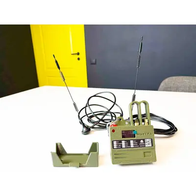 Детектор дронов «Ванильный леденец» с выносными антеннами на магнитах