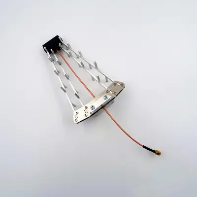 Антена логоперіодична 2100-2700 MHz