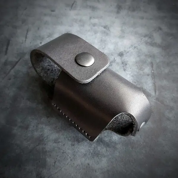 Подсумок для газового баллончика| маленький| кожаный| чёрный