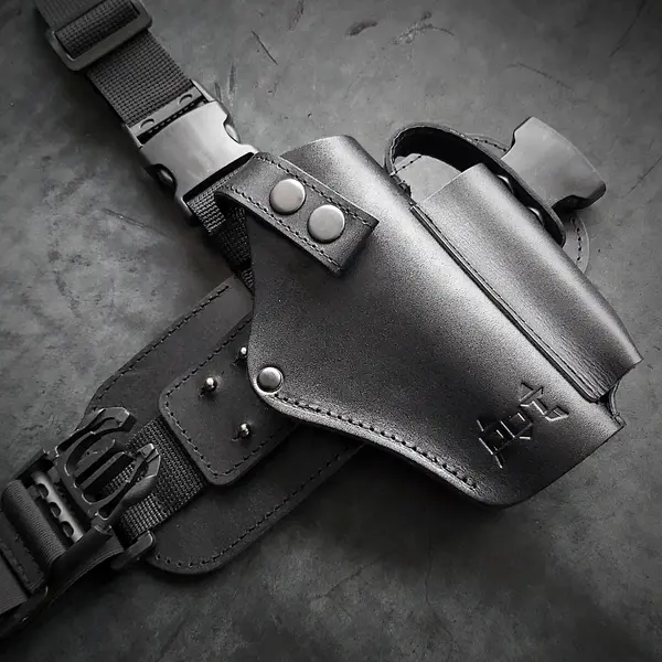 Кобура набедренная/поясная под BERETTA 92| черная, кожаная