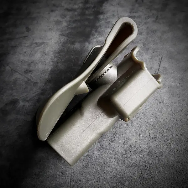 Кобура поясная пластиковая под Glock 19 олива