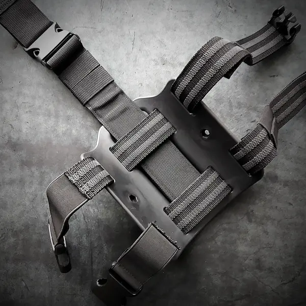 Набедренная система Amomax под кобуру и паучеры