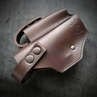 Кожаная кобура поясная для пистолета GLOCK 17, коричневая на скобе