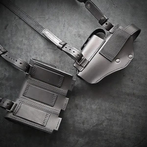 Оперативная кобура под ТТ с 4 магазинами| кожаная| чёрная