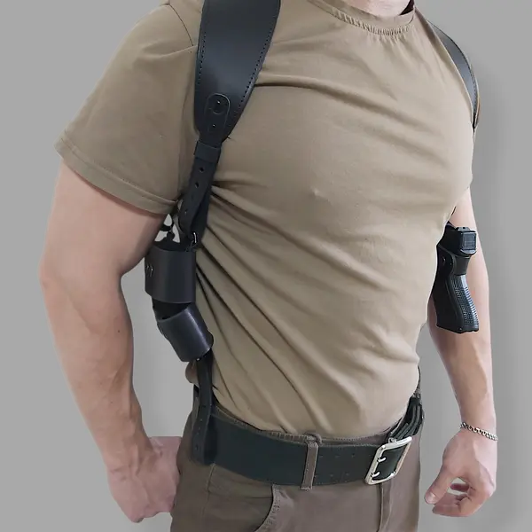 Кожаная оперативная кобура под Glock 19| с двумя магазинами| чёрная