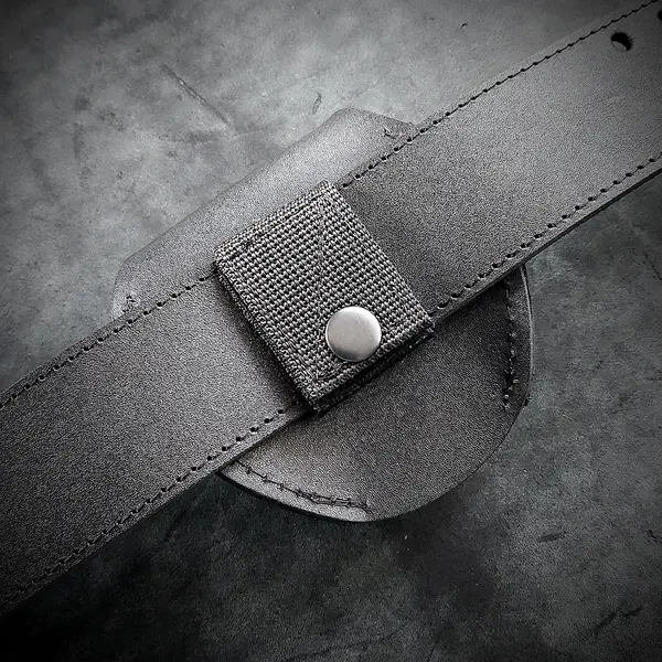 Чехол под наручники, кожаный, черный с тиснением МВС