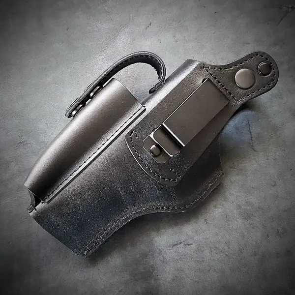 Кожаная кобура поясная под ФОРТ 14| чёрная| на скобе