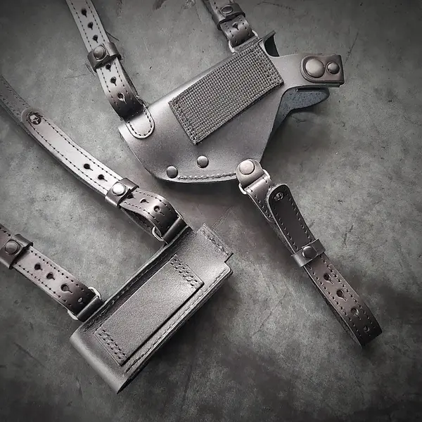 Оперативная кобура под ПМ с дополнительным магазином| кожаная| черная