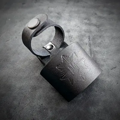 Держатель для дубинки кожаный| чёрный с тиснением МВС