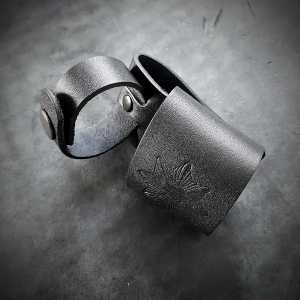 Держатель для дубинки кожаный| чёрный с тиснением МВС