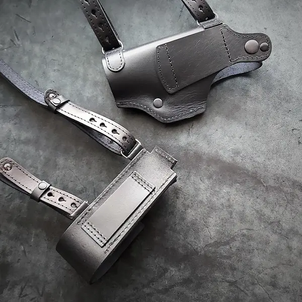 Кожаная оперативная кобура под Glock 17| с двумя магазинами| чёрная