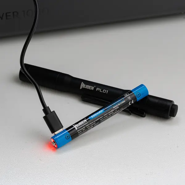 Ліхтар Wuben PL01, чорний