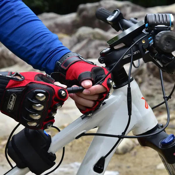 Велофара Wuben B1, чорний