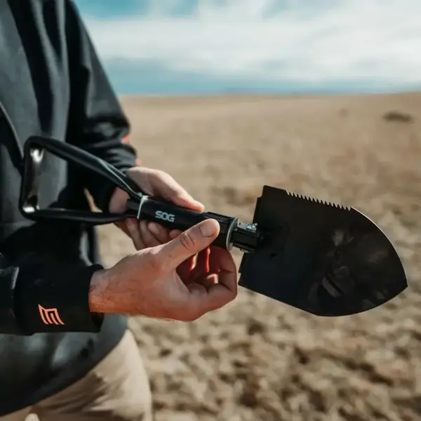 Лопата SOG Entrenching Tool + чохол у комплекті