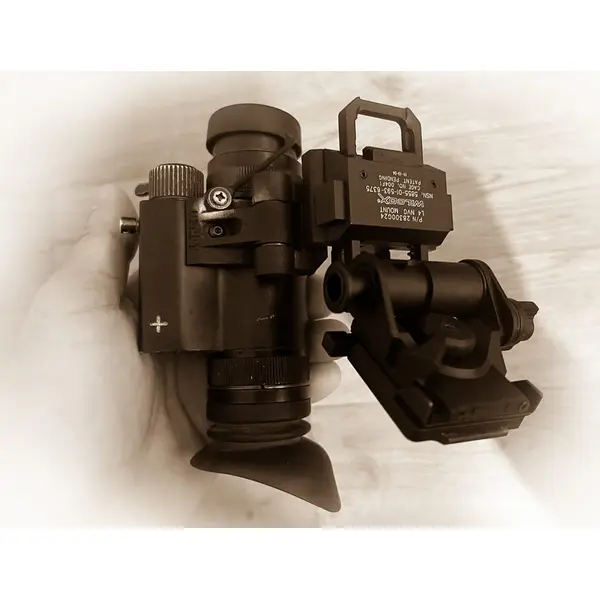 Крепление J-arm для ITL Mini N/SEAS