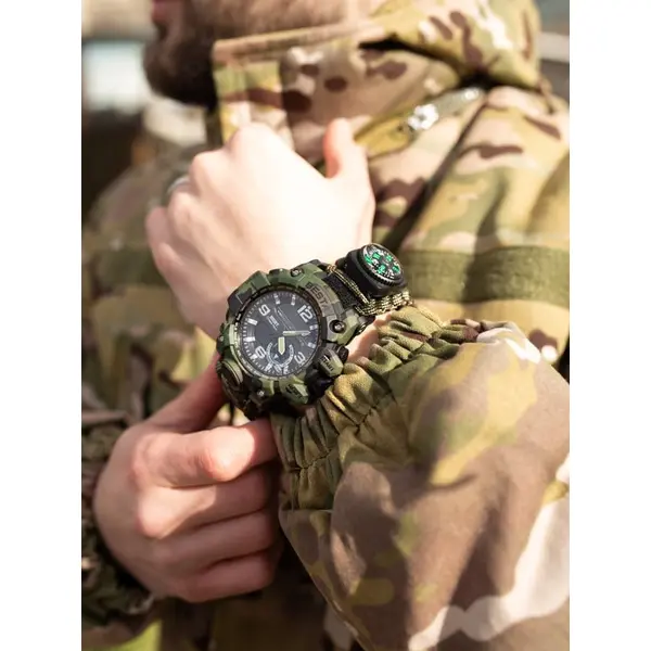 Besta Military з компасом