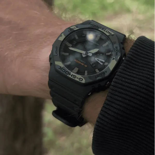 Годинник Casio G-SHOCK GA-2100SU-1AER - чорний / камо