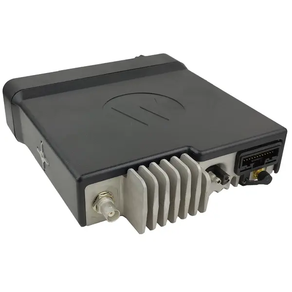 Профессиональная цифровая автомобильная рация Motorola DM4601e UHF LP (MDM28QNN9RA2AN)