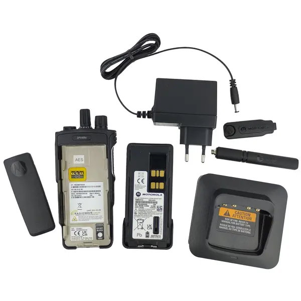 Професійна цифрова портативна рація Motorola DP4400e UHF Li-Ion 2100 мАг (MDH56RDC9VA1AN)