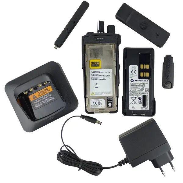 Професійна цифрова портативна рація Motorola DP4801e UHF Li-Ion 2450 мАг (MDH56RDN9RA1AN)