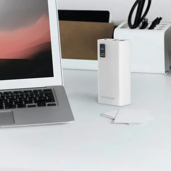 Повербанк TITANUM 728S 30000mAh 22.5W White