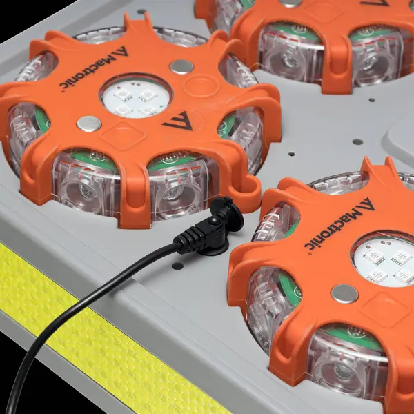 Комплект ліхтарів професійних Mactronic X-Flare (30 Lm) Red/Blue/Amber Recharg 12/220V (PSD0112)