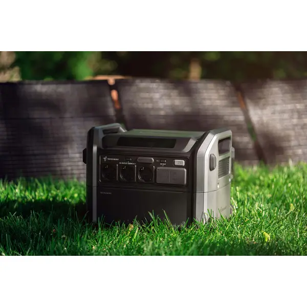 Портативная электростанция Segway CUBE 2000 (2584 Вт, R-Drive 4400 Вт, 2048 Вт·ч, IPX3, BT, расширение емкости, быстрая зарядка)